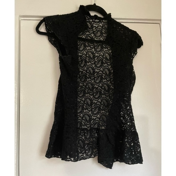 Mandee Lace short sleeve button down Cardigan size Small - Picture 7 of 7